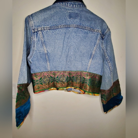 Levi Strauss Vintage Tantrums Women's Jean Jacket - Picture 5 of 6
